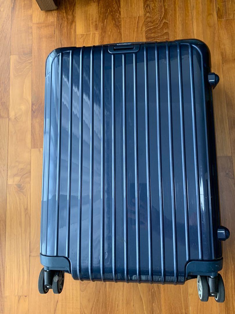 rimowa essential salsa