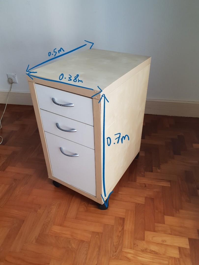 Study Drawer (Category: Tables & Sets) located in Singapore. Submitted by jansonhuang (Listing ID 274959916, Image 1). Description: Study drawer on wheels. Let me know if you want the table as well. special price for the set. dm for more info!.