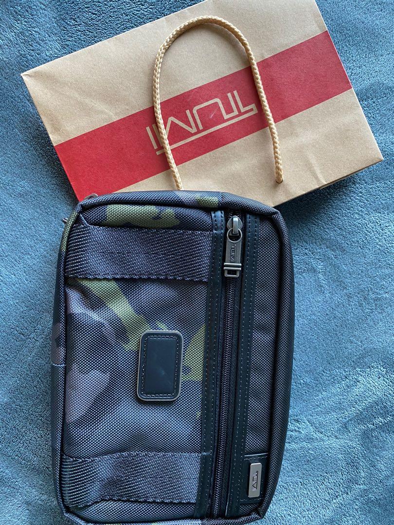 Tumi bag original , Fesyen Pria, Tas & Dompet , Lainnya di Carousell