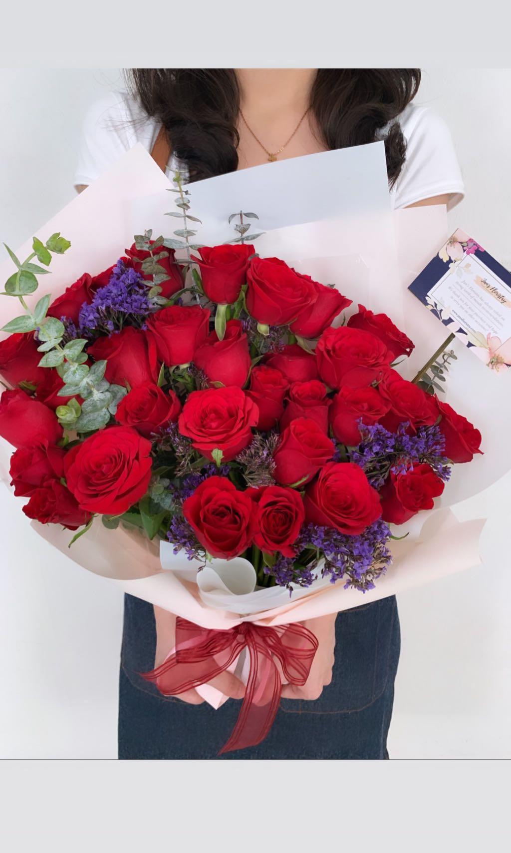 Vday Bouquets 30 Red Roses Fresh Flowers Bouquet Discount Gardening Flowers Bouquets On Carousell