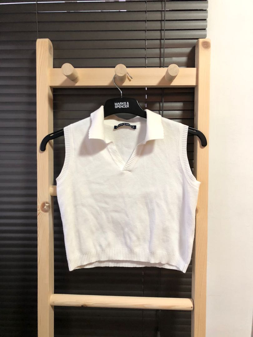 Brandy Melville cream cropped vest 