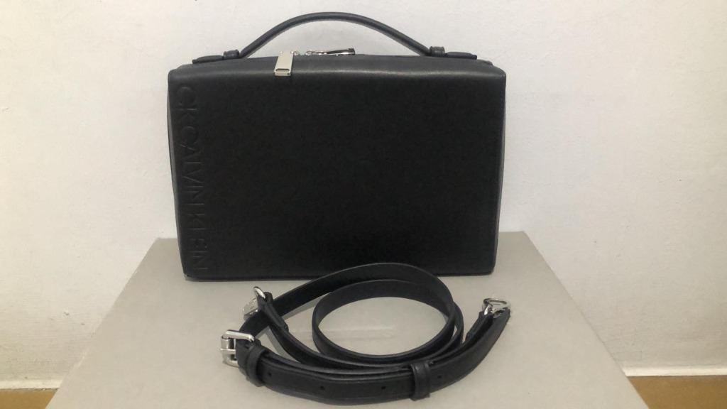 Calvin klein 2025 box bag