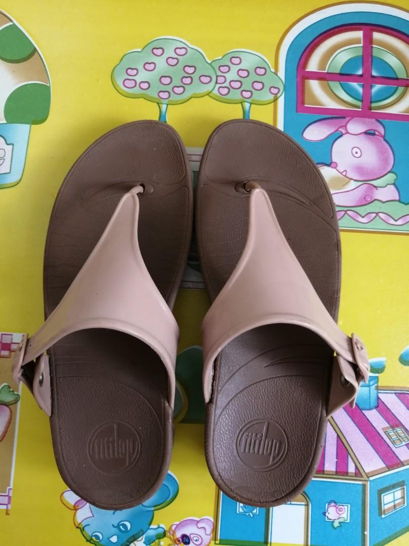 fitflop size 8