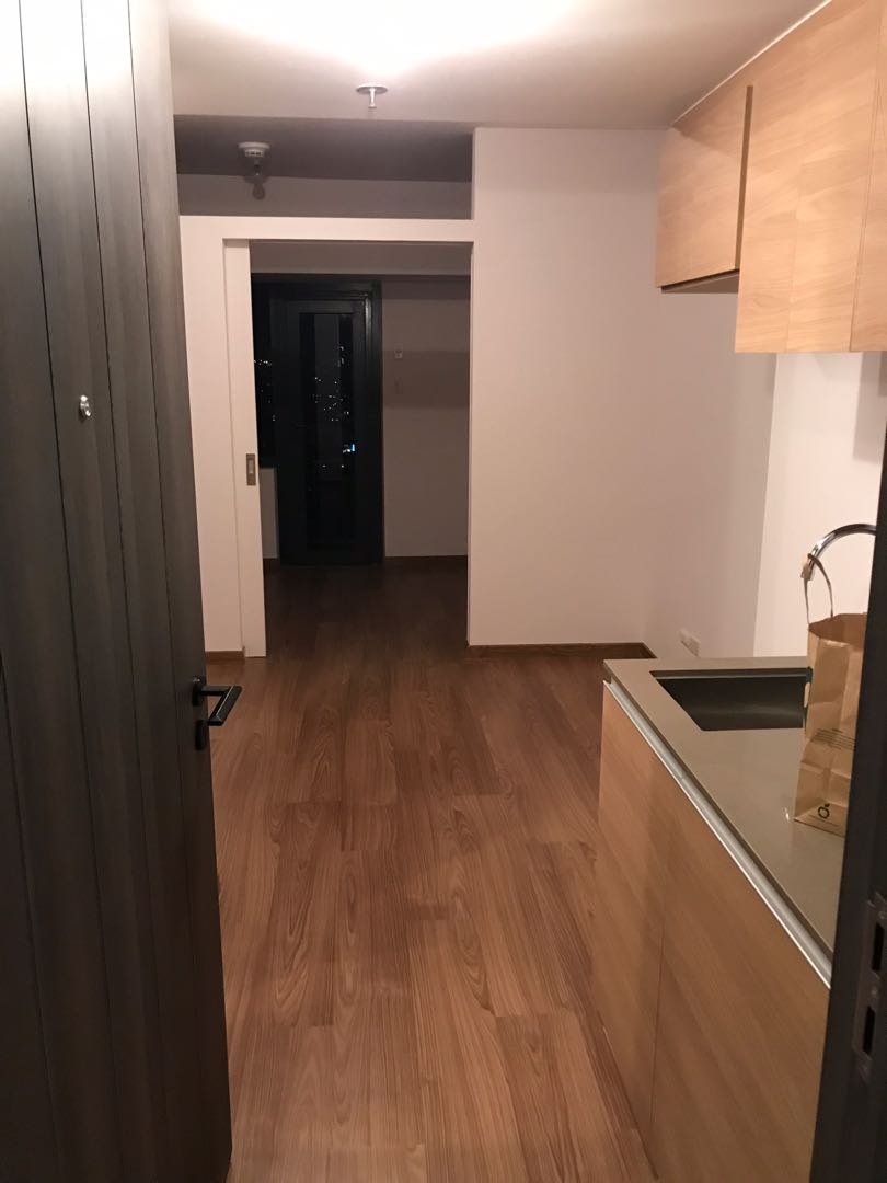 (Category: ) located in . Submitted by heygox (Listing ID 275160058, Image 1). Description: .