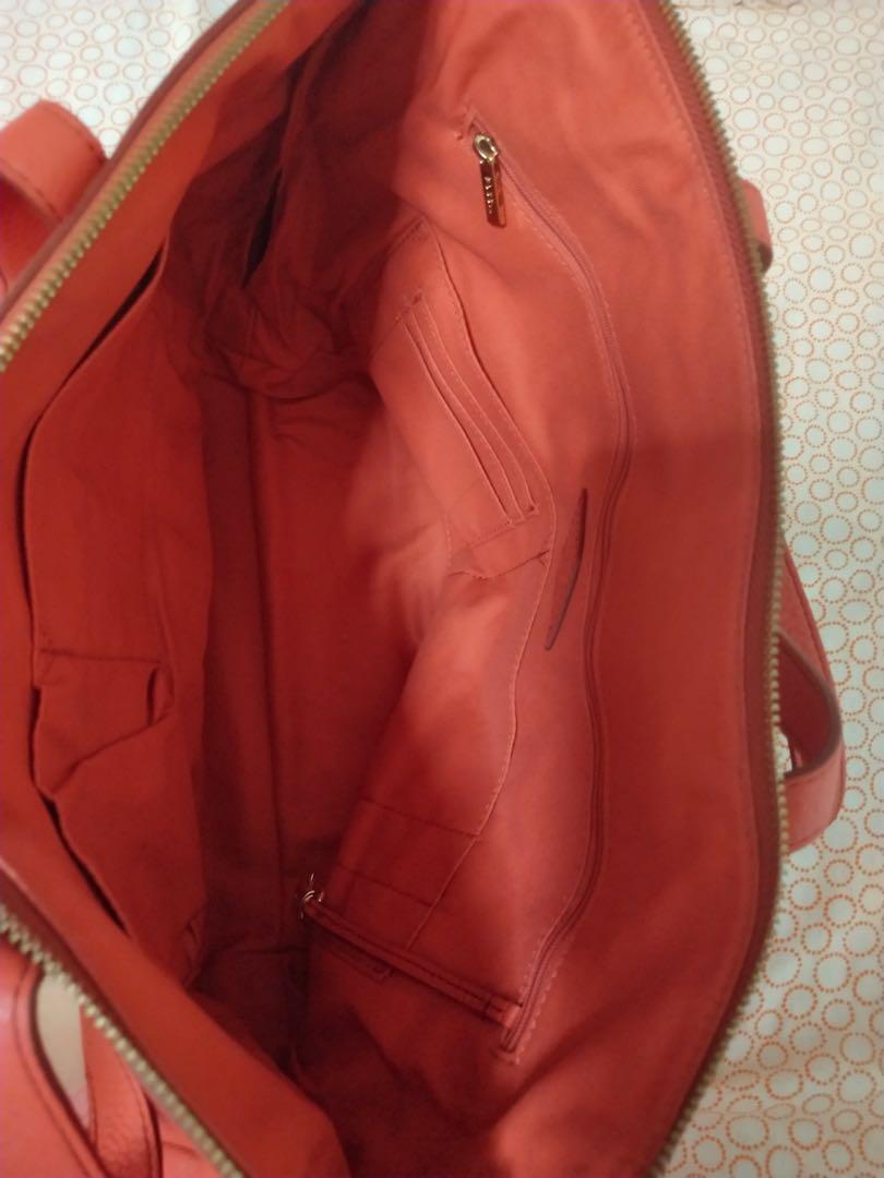 Fossil Handbag, Women's Fashion, Bags & Wallets, Tote Bags on Carousell