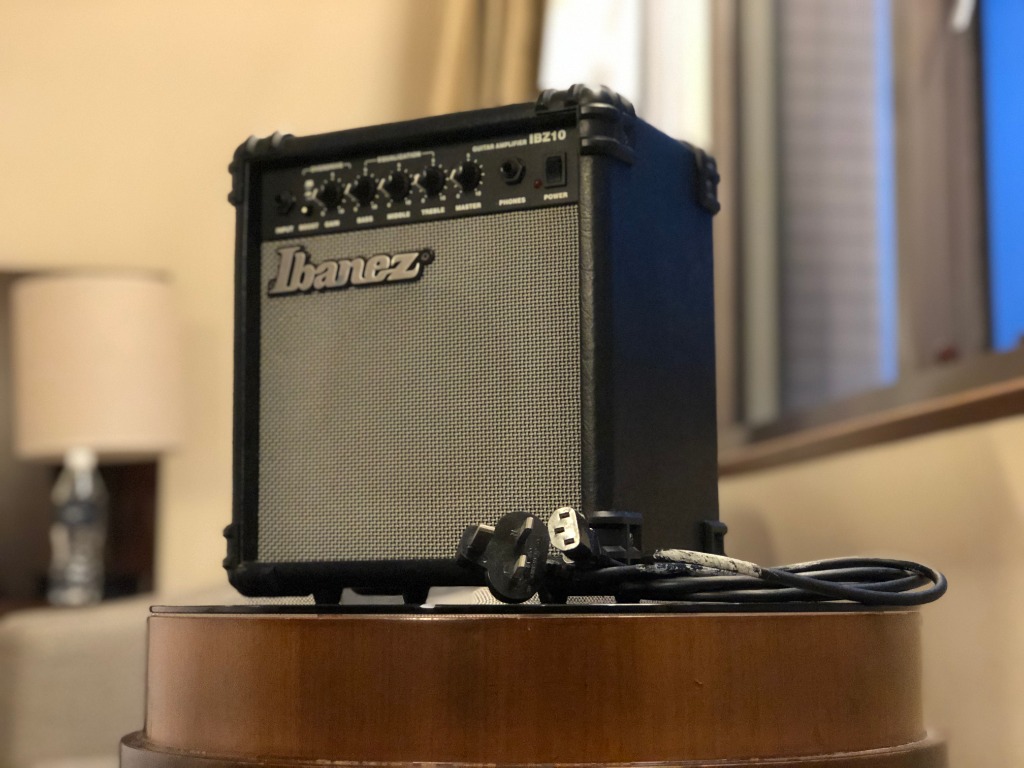 Ibanez Amp IBZ10, Hobbies & Toys, Music & Media, Music Accessories on