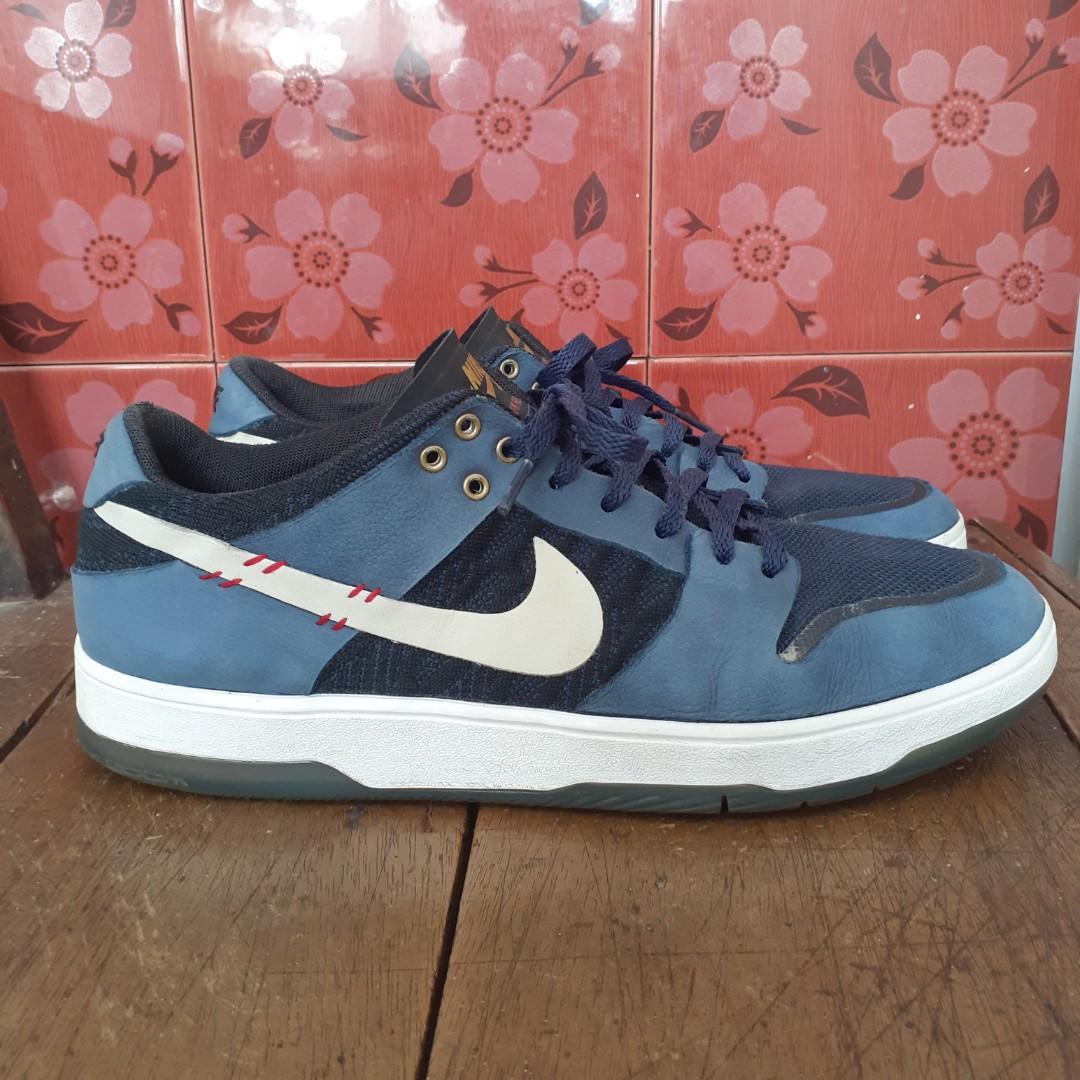 Nike SB Zoom Dunk Elite Low 'Sean Malto', Fesyen Pria, Sepatu , Sneakers di  Carousell