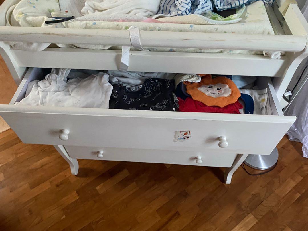 summer changing table