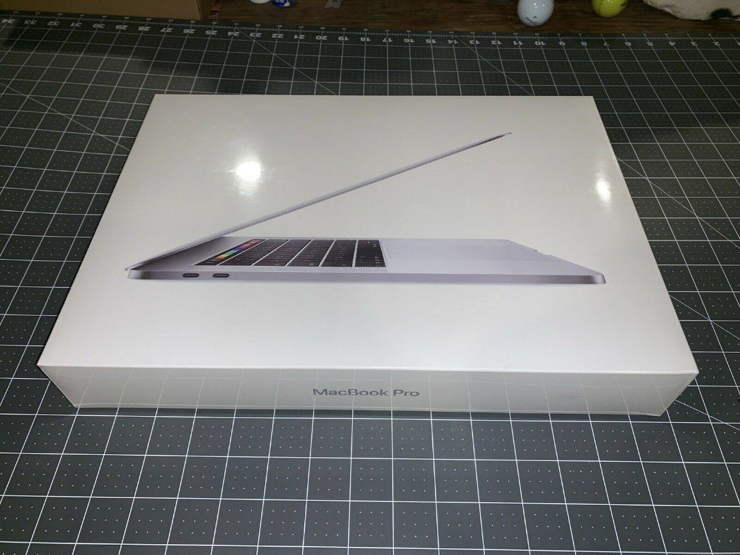 Apple Macbook pro laptop