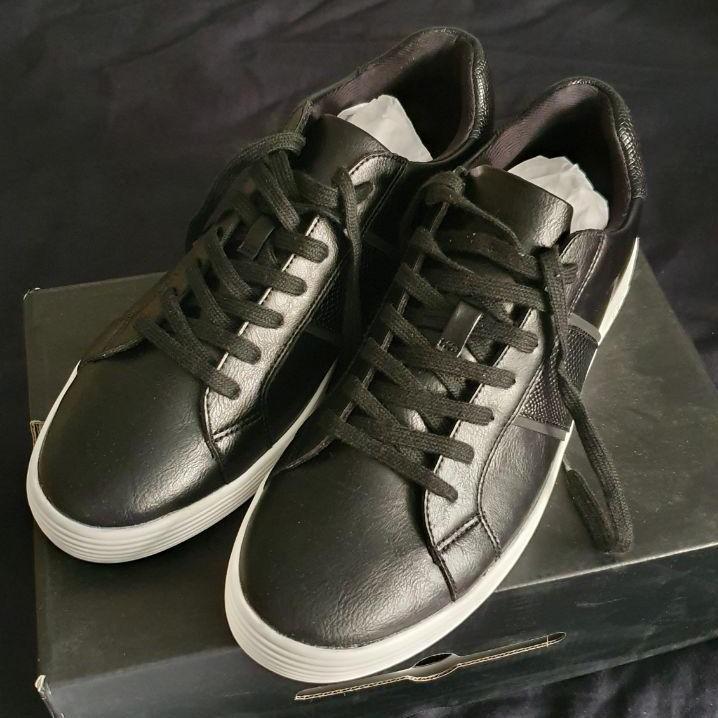 pude Joseph Banks Ny ankomst BNID ALDO Leather Sneakers UK8 FREE DELIVERY, Men's Fashion, Footwear,  Dress Shoes on Carousell