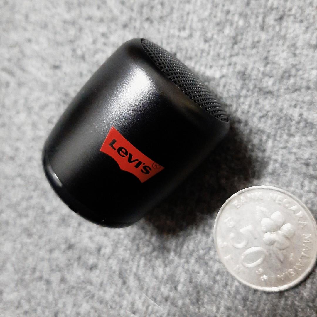 Levis shop speaker price