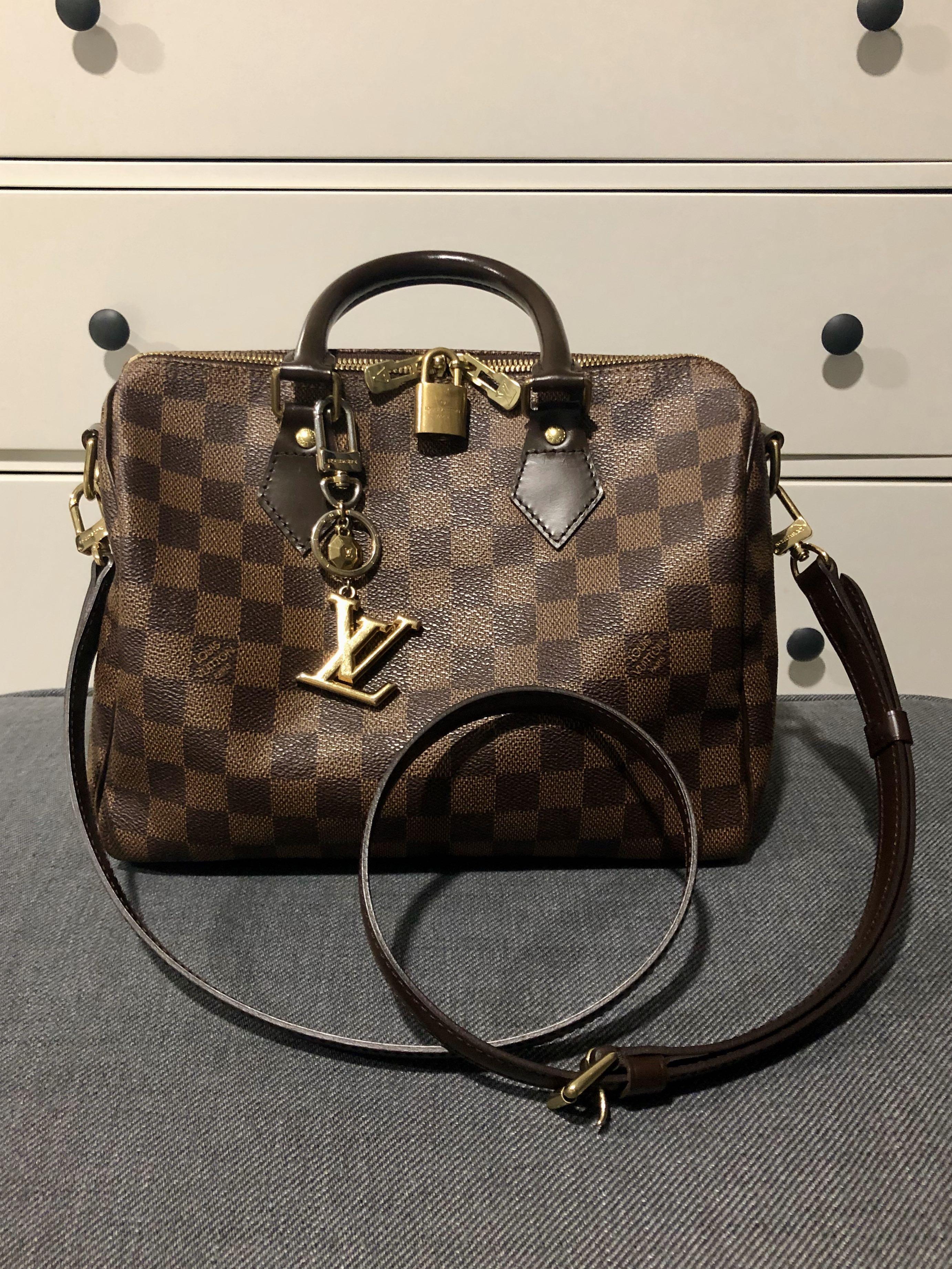 LV Speedy B25 with LV charm, Women's Fashion, Bags & Wallets