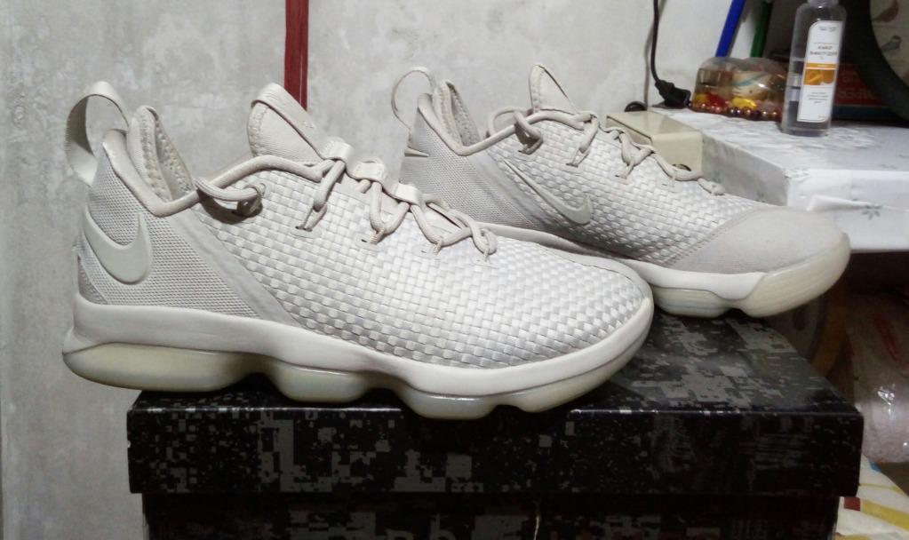 STEAL Nike LeBron 14 Low Ivory Light Bone Men s Fashion