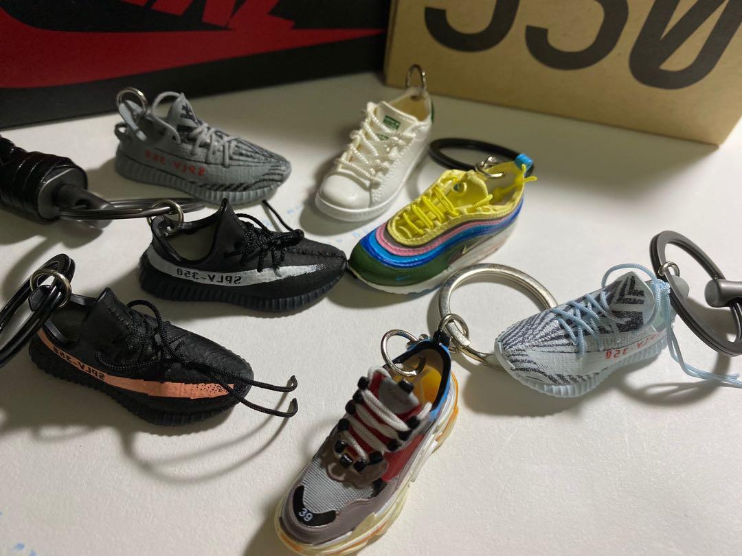 Mini discount shoe keychain