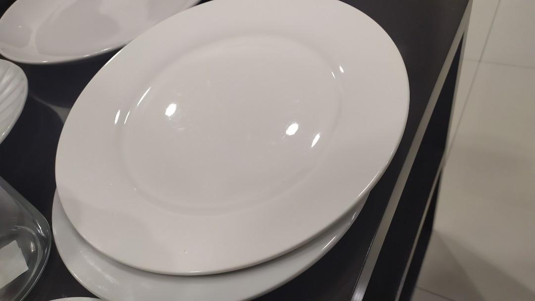 Chinaware 10 White Plate Catering Supply Tv Home Appliances Kitchen Appliances Other Kitchen Appliances On Carousell