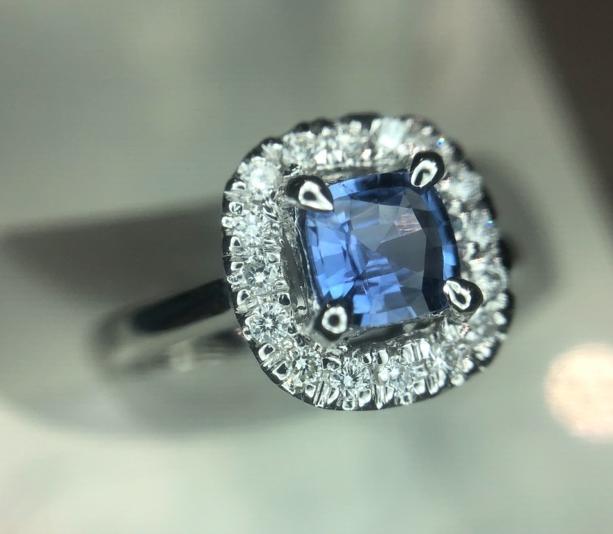 Dianna Blue Sapphire Halo Ring Halo Engagement Ring Customised Blue Sapphire Ring Diamonds September Birthstone Ring 2019 121 Women S Fashion Jewellery Rings On Carousell