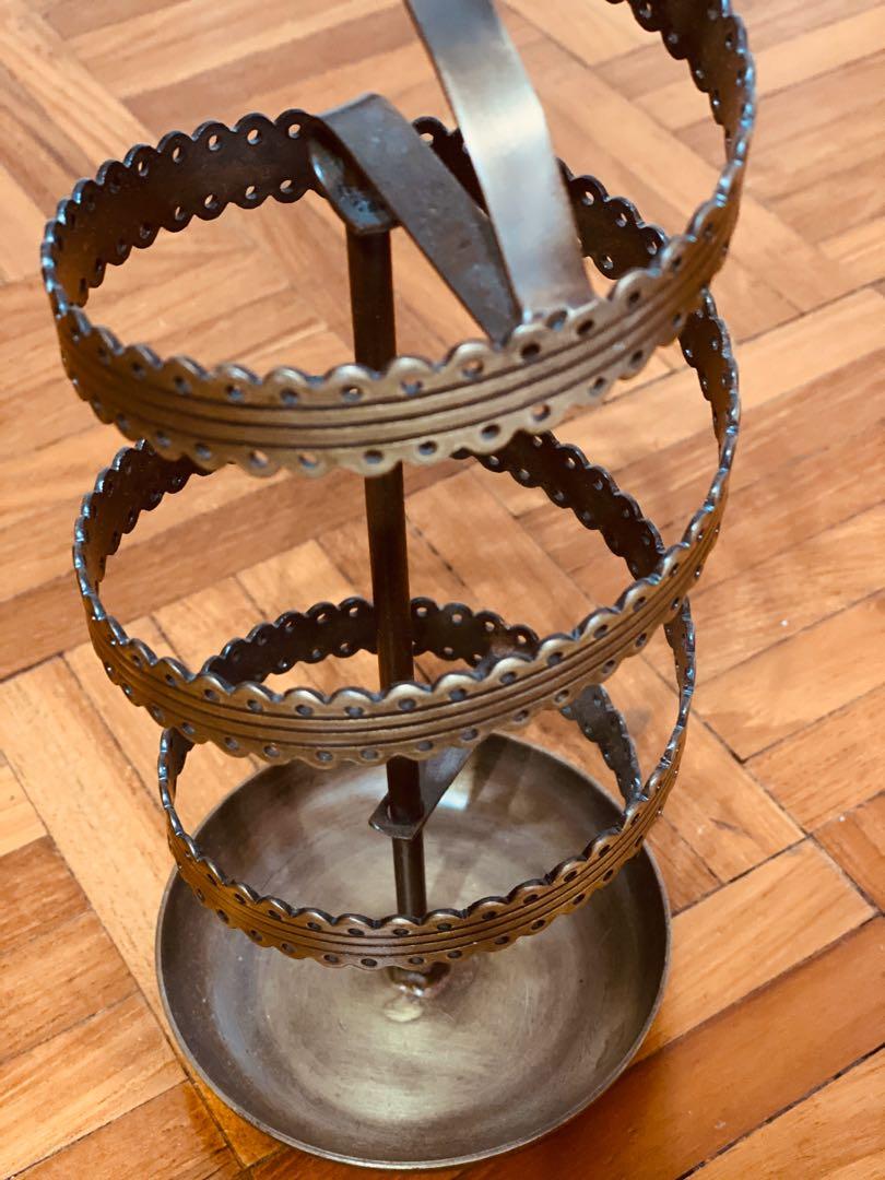Earring stand (Category: Accessories) located in Singapore. Submitted by poppy_love (Listing ID 275458521, Image 2). Description: Was $108, selling $68 One and only in Singapore Does not tarnish No maintenance required Brand New Brass Earring Stand Can hold over 80 pairs of earrings Rotating pivot, exquisite spiral design Cushion non-slip base Excellent condition A piece of luxury .
