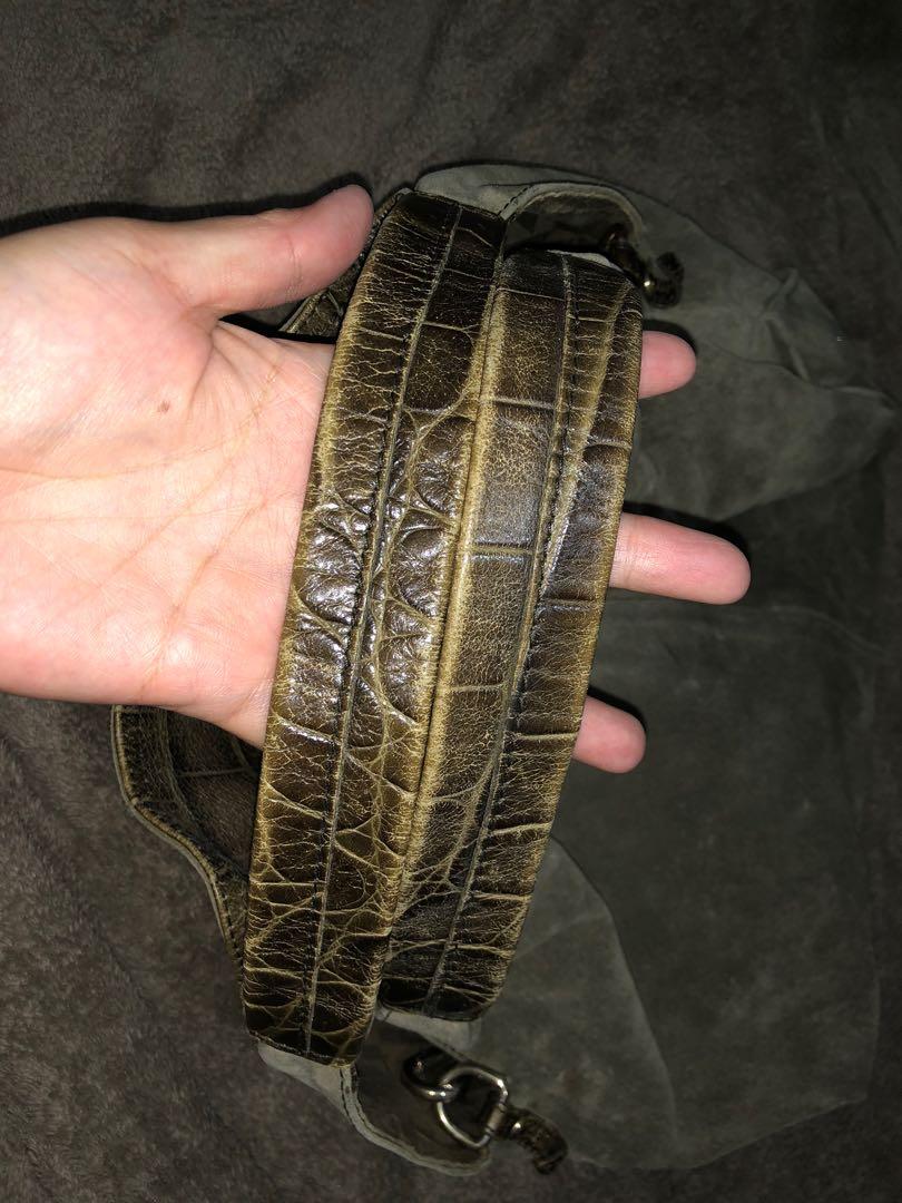 Furla suede bag with strap (Category: Beach Bags) located in San Pedro. Submitted by allenaaa (Listing ID 275398070, Image 3). Description: Furla suede handbag with strap in good condition. Size: Medium Flaw: Stain on interior Rfs: Decluttering.