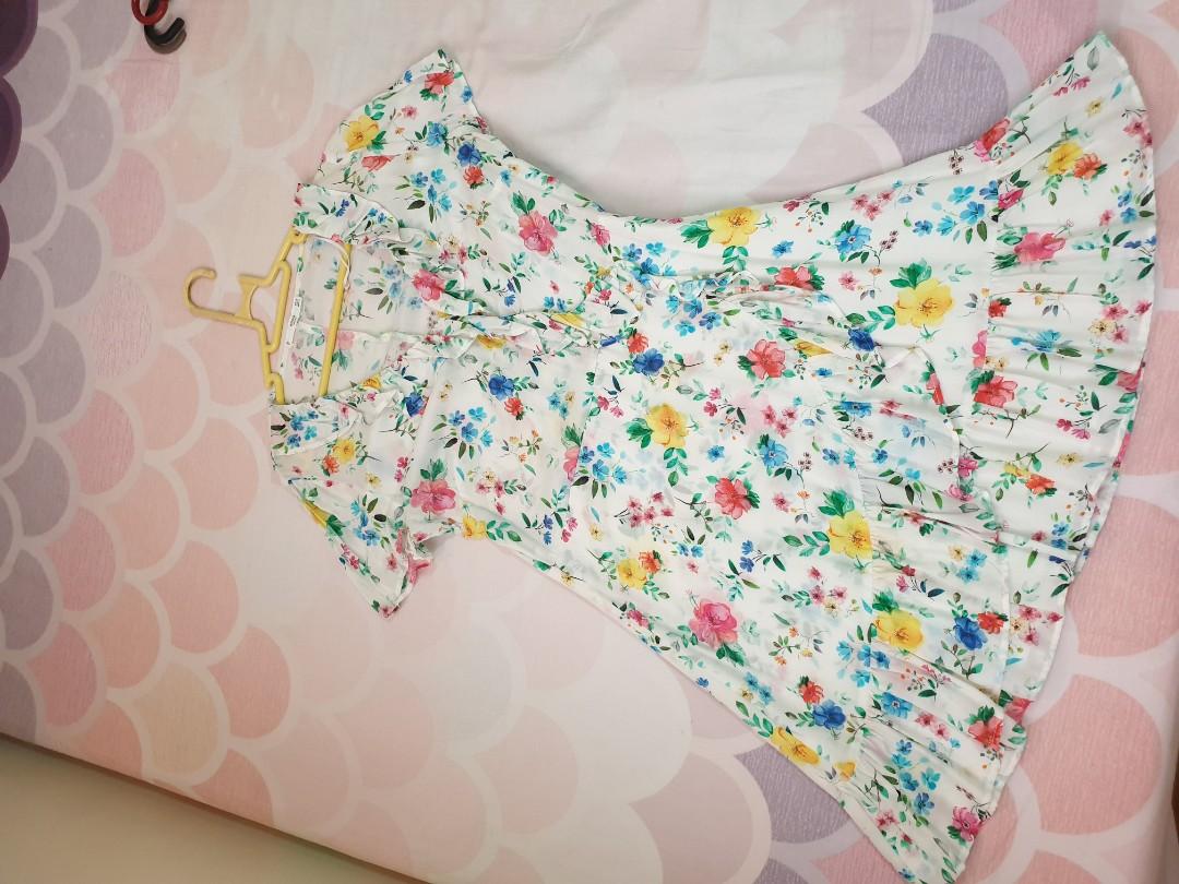 Mango white floral dress (Category: Dresses) located in Las Pinas. Submitted by joygcheung (Listing ID 275381448, Image 1). Description: .