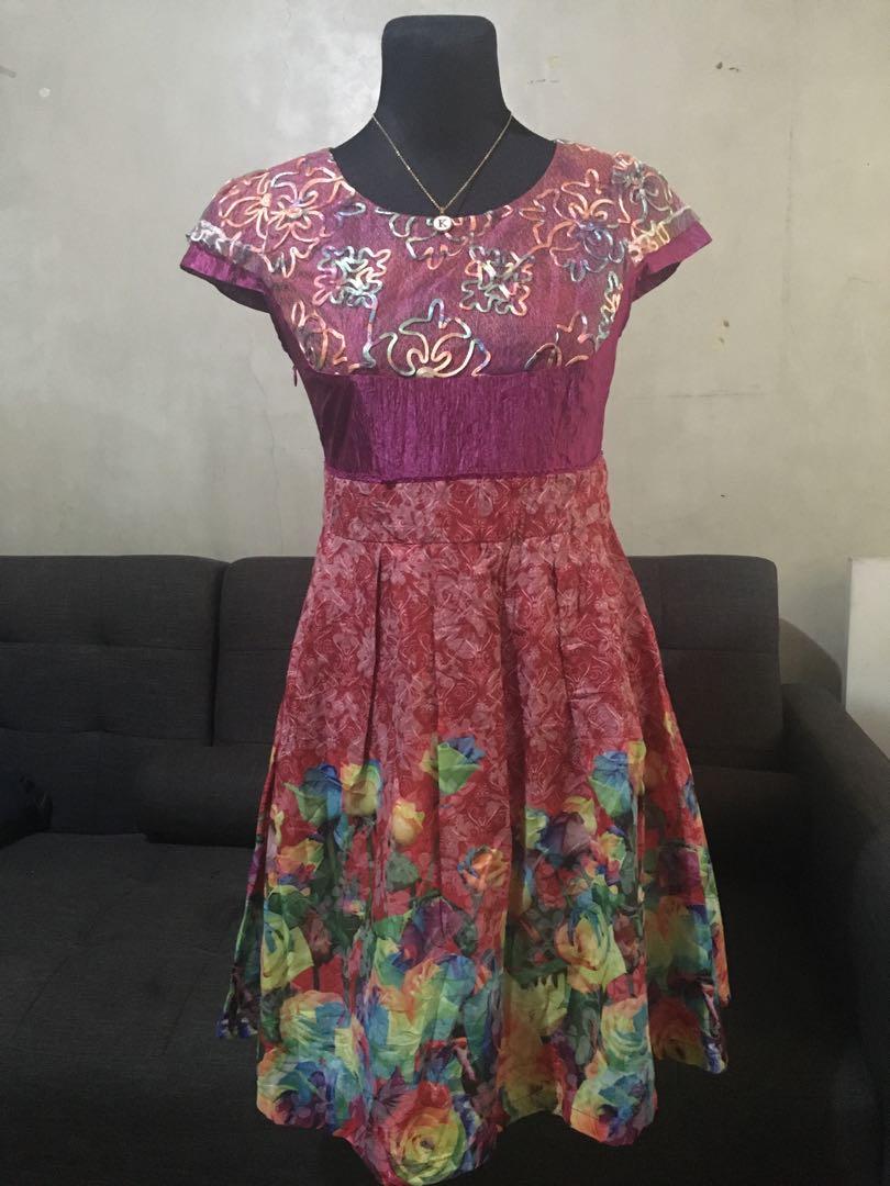 Modern Filipiniana Costume (Category: Evening dresses & gowns) located in Quezon City. Submitted by findsforless (Listing ID 275382293, Image 1). Description: #kayakorin.
