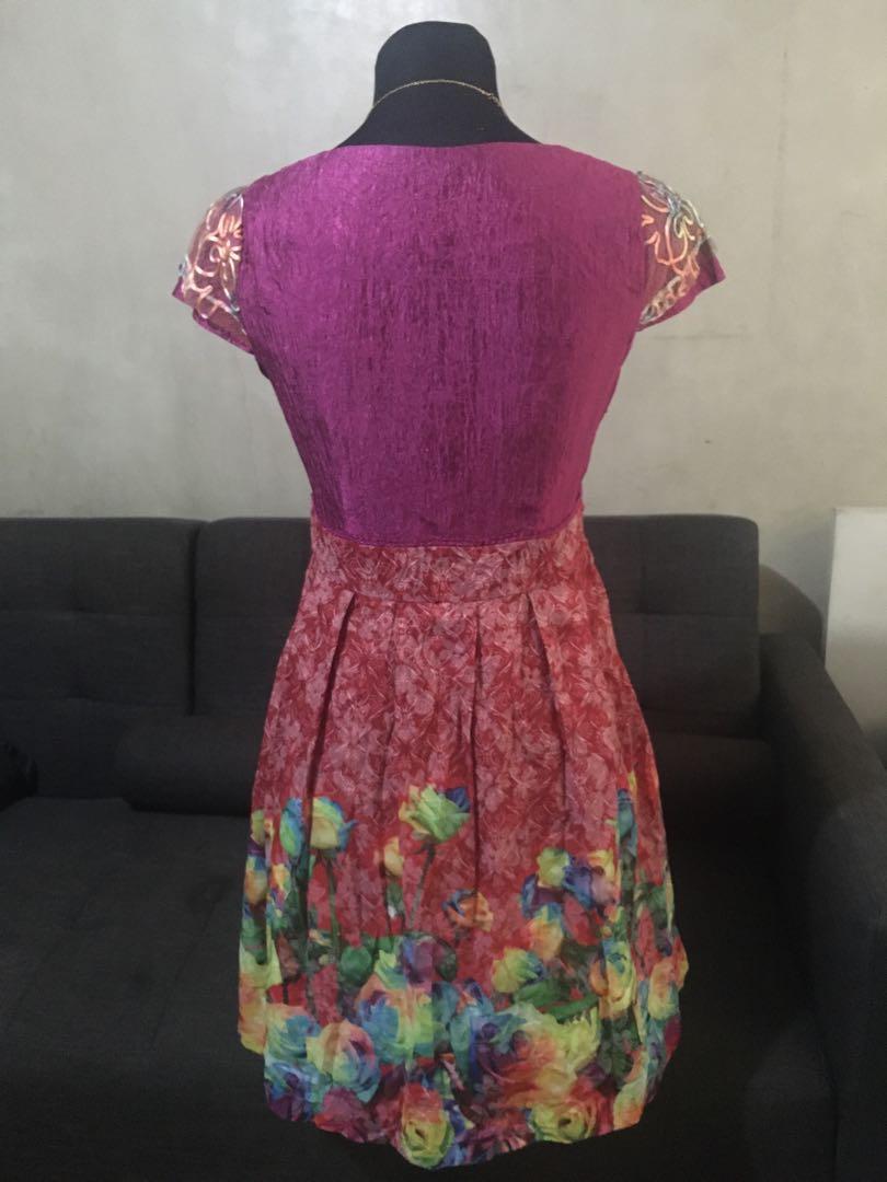 Modern Filipiniana Costume (Category: Evening dresses & gowns) located in Quezon City. Submitted by findsforless (Listing ID 275382293, Image 2). Description: #kayakorin.