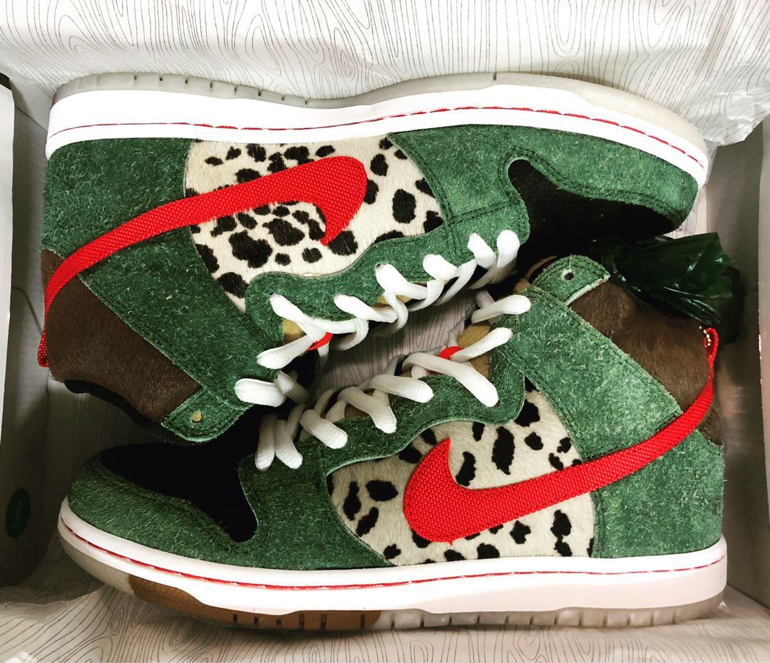 nike dog walker shoes