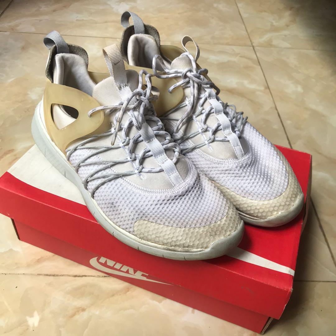 Nike virtuous clearance