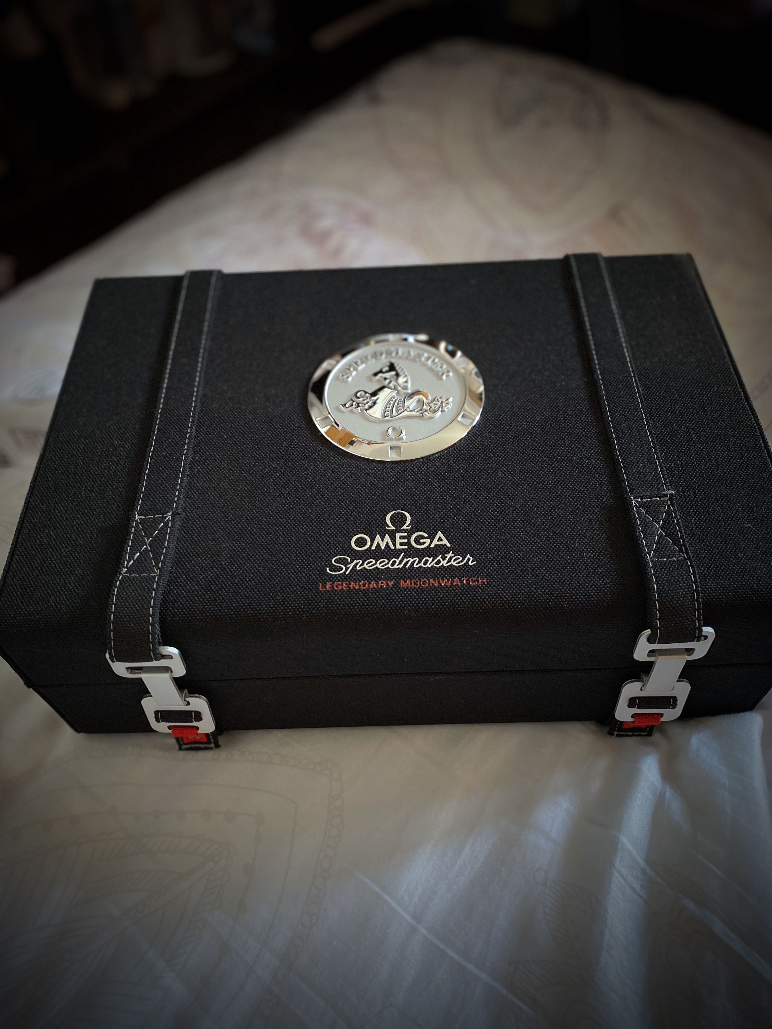 omega moonwatch box