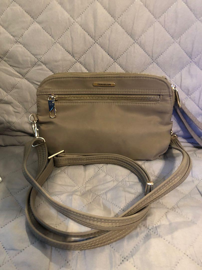 Travelon clutch bag Clearance