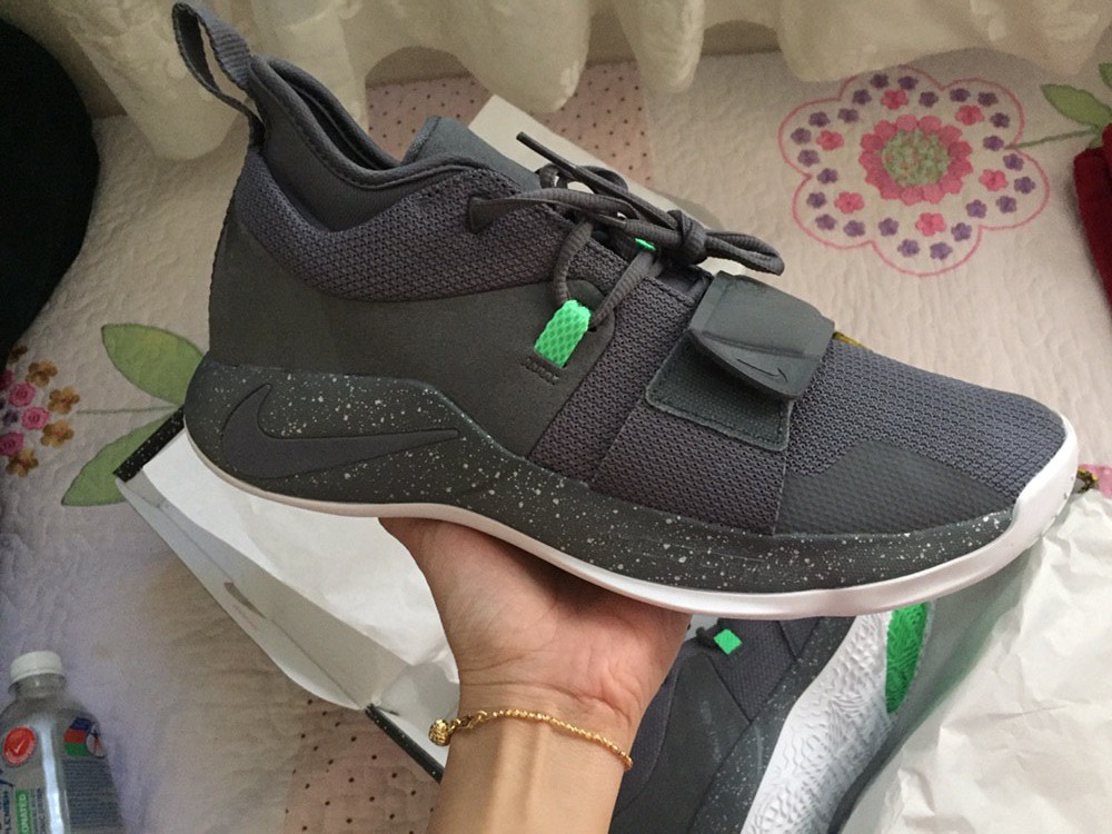 Grey paul top georges
