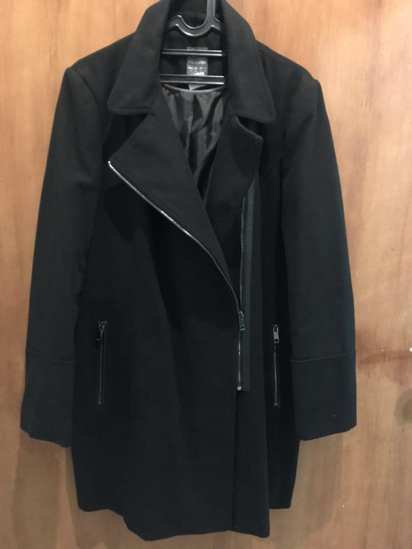 PRIMARK Black Coat with Detachable FUR Fesyen Wanita Pakaian