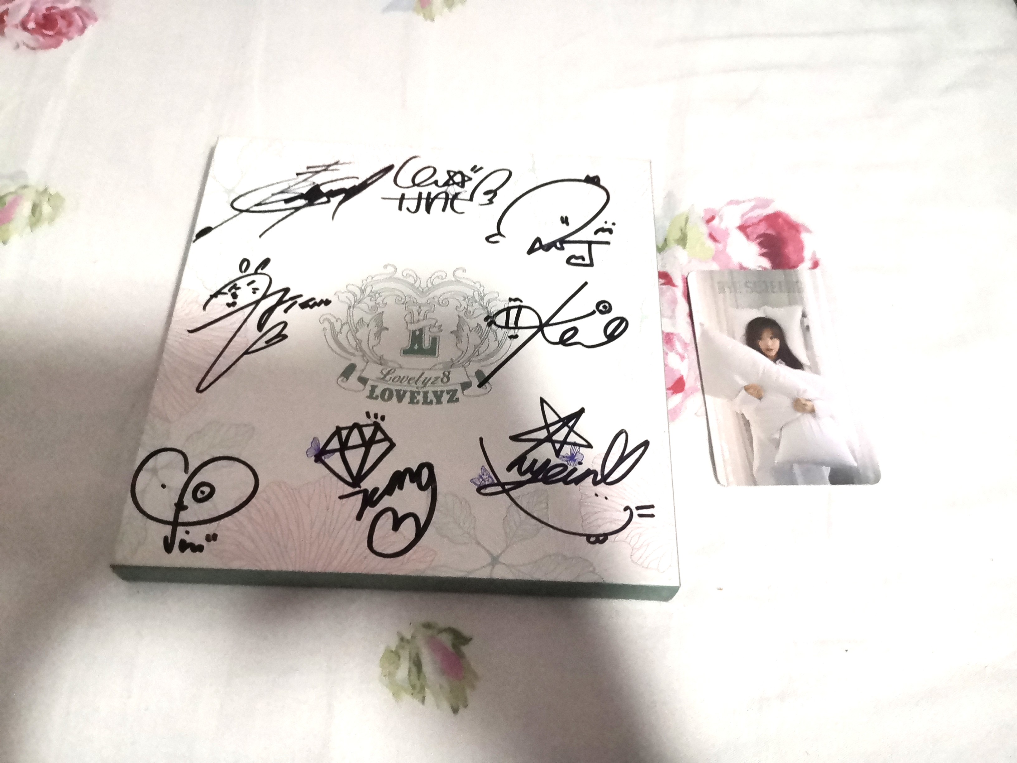 Buying A Signed Album From Mwave: A Matter Of Giving The Benefit