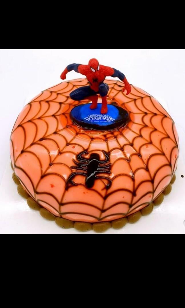 Spiderman Bust Cake | Cindy Cecilia Ngo
