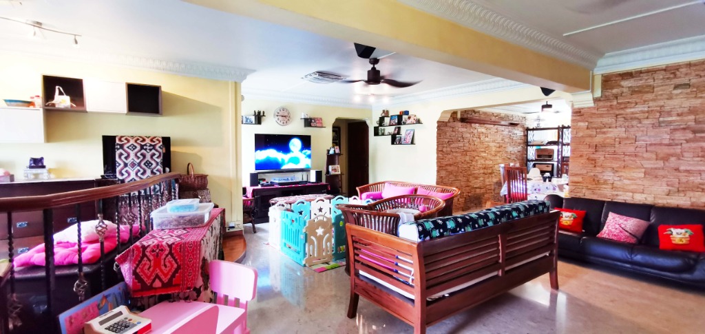 (Category: ) located in . Submitted by danielchua17 (Listing ID 275601662, Image 1). Description: .