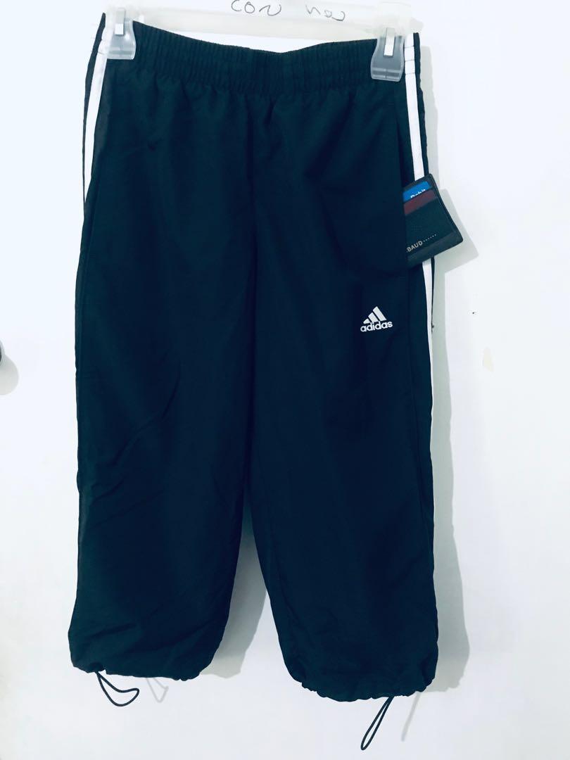 Adidas Essentials 3-Stripes 3/4 Pants - Repriced (Category: Activewear) located in Marikina City. Submitted by cicconecon (Listing ID 264297197, Image 2). Description: Brand new. Authentic. Guaranteed. Color: Black/White Size: Extra Small (XS) Waist: 26-28 inches Length: 28 inches.
