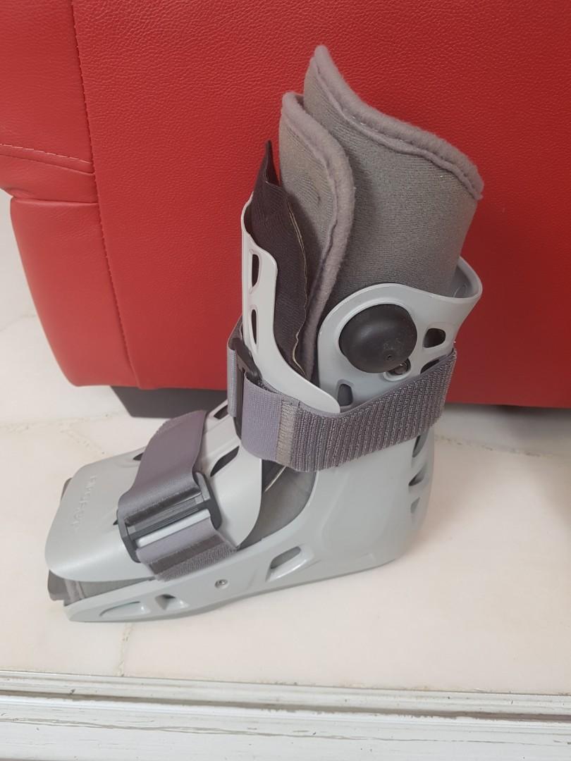 Aircast Ortho boot Health Nutrition Braces Support Protection on Carousell
