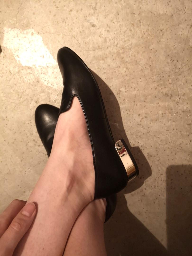black flats with heel