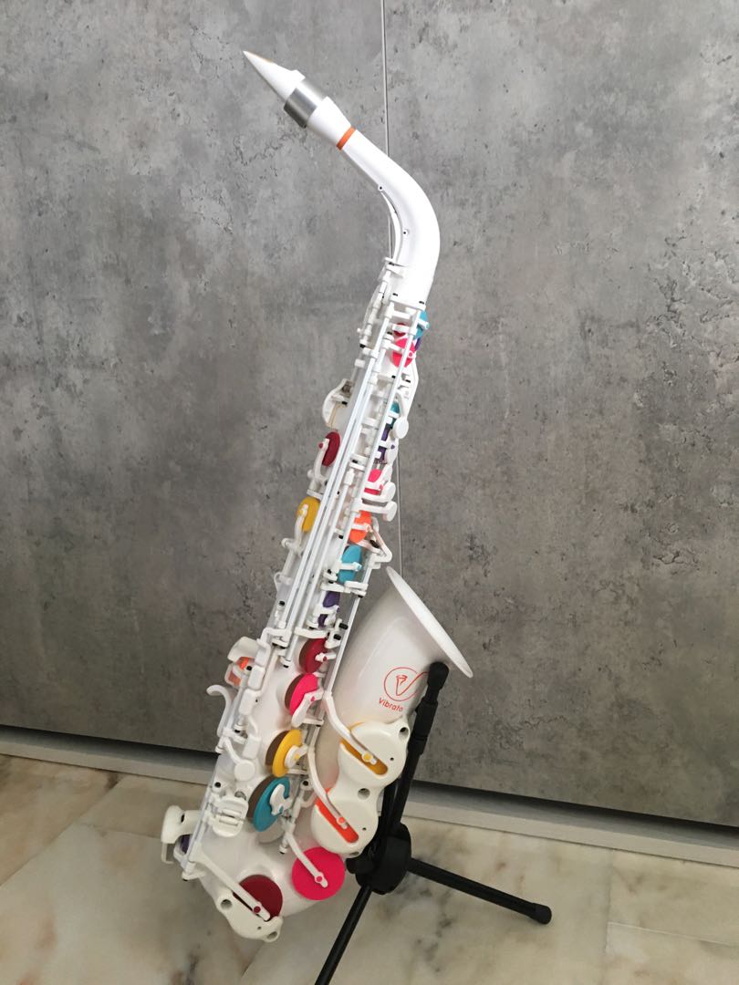 Alto saxophone (Vibrato) rainbow, Hobbies & Toys, Music & Media