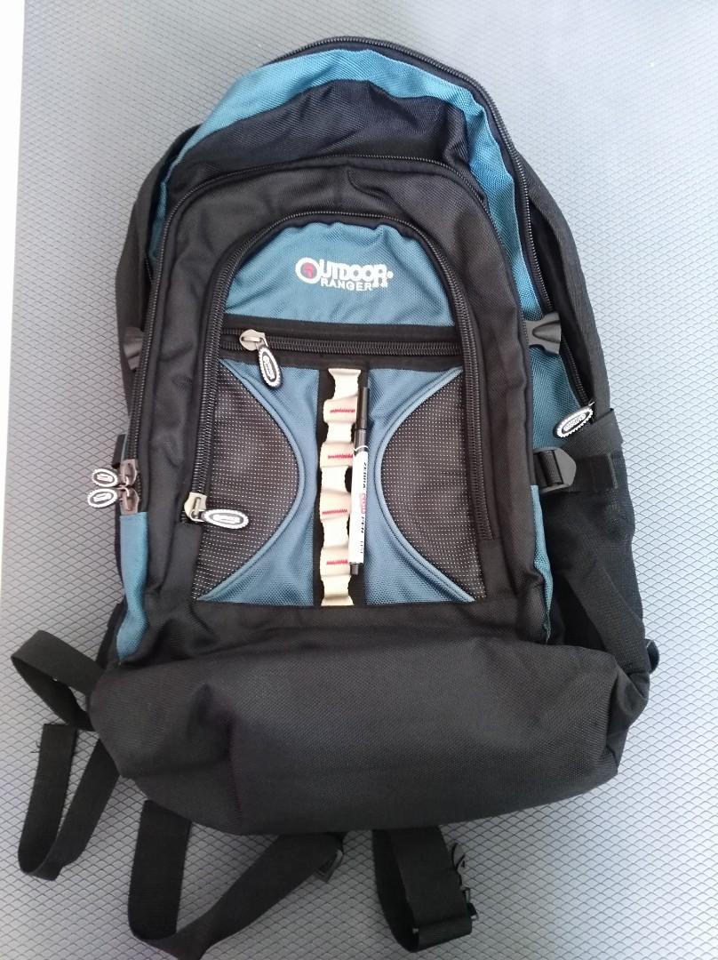 Backpack (Category: Backpacks) located in Singapore. Submitted by ahmond82 (Listing ID 275602962, Image 3). Description: .