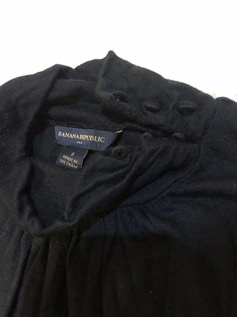 Banana Republic 3/4 Sleeves (Category: Longsleeves) located in Davao. Submitted by bargainbliss (Listing ID 275506724, Image 2). Description: .