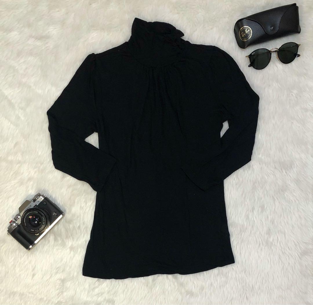 Banana Republic 3/4 Sleeves (Category: Longsleeves) located in Davao. Submitted by bargainbliss (Listing ID 275506724, Image 1). Description: .