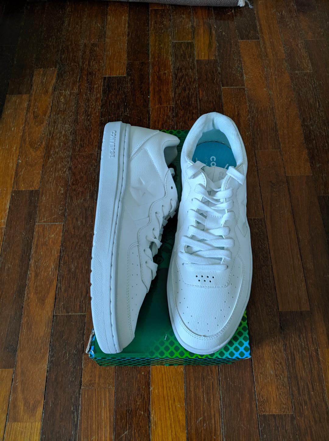 Converse rival courts best sale yours ox sneakers