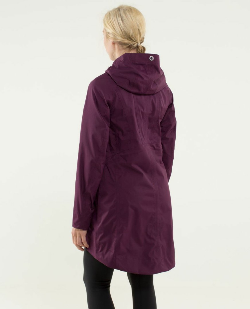 Lululemon right as rain 2025 jacket