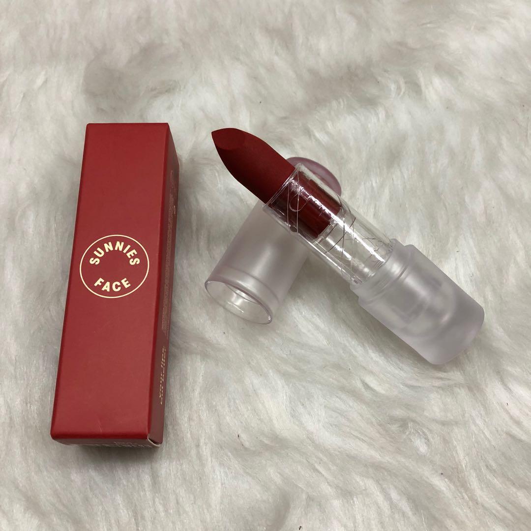 Hot Sauce (Category: Face Care) located in San Juan City. Submitted by makeupforless10 (Listing ID 275609181, Image 1). Description: The prettiest Sunnies Face lip shade ❤️ #kayakorin.