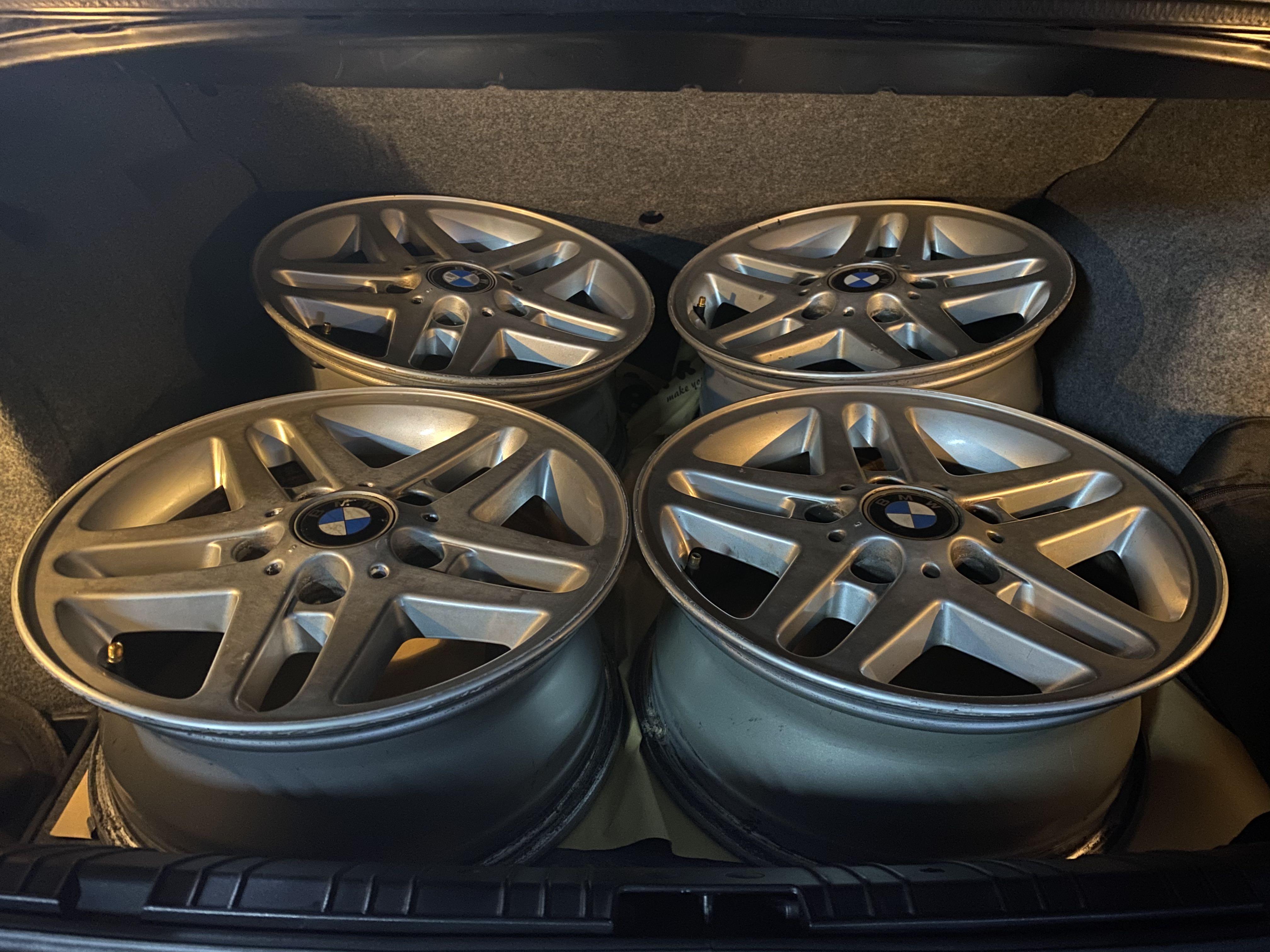 Oem Bmw E46 Wheel Style 53 Aksesoris Mobil Di Carousell Bmw gives great importance when it comes to wheel design and which is why they have a vast portfolio of over 200+ wheel designs, the majority sharing the same pcd pattern with a few exceptions. oem bmw e46 wheel style 53