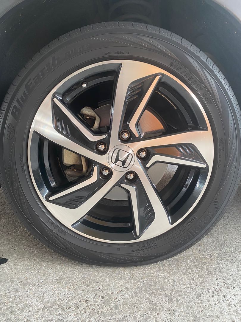 Original Honda Odyssey Rims with Yokohama Tires from Japan, Car