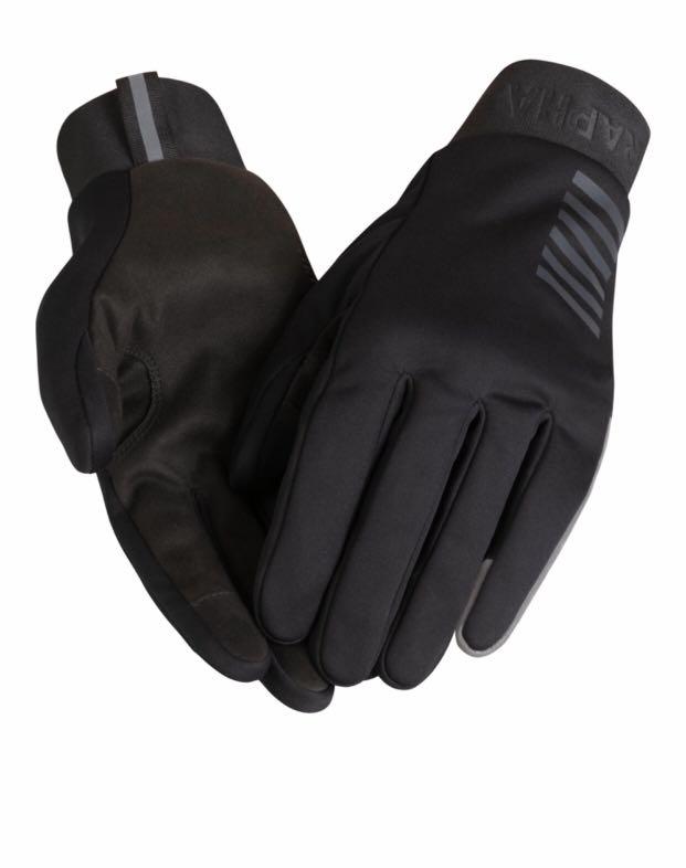 rapha gloves (Category: Bicycles) located in Kota Bharu. Submitted by dambrown (Listing ID 275527999, Image 1). Description: rapha gloves PRO TEAM WINTER GLOVES saiz M item New 100%authentic 🔥🔥🔥.