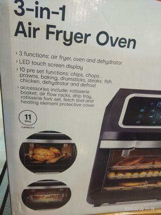 3-in- 1 air fryer oven 11L 
3 function
