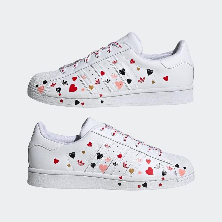 Adidas superstar with hearts clearance