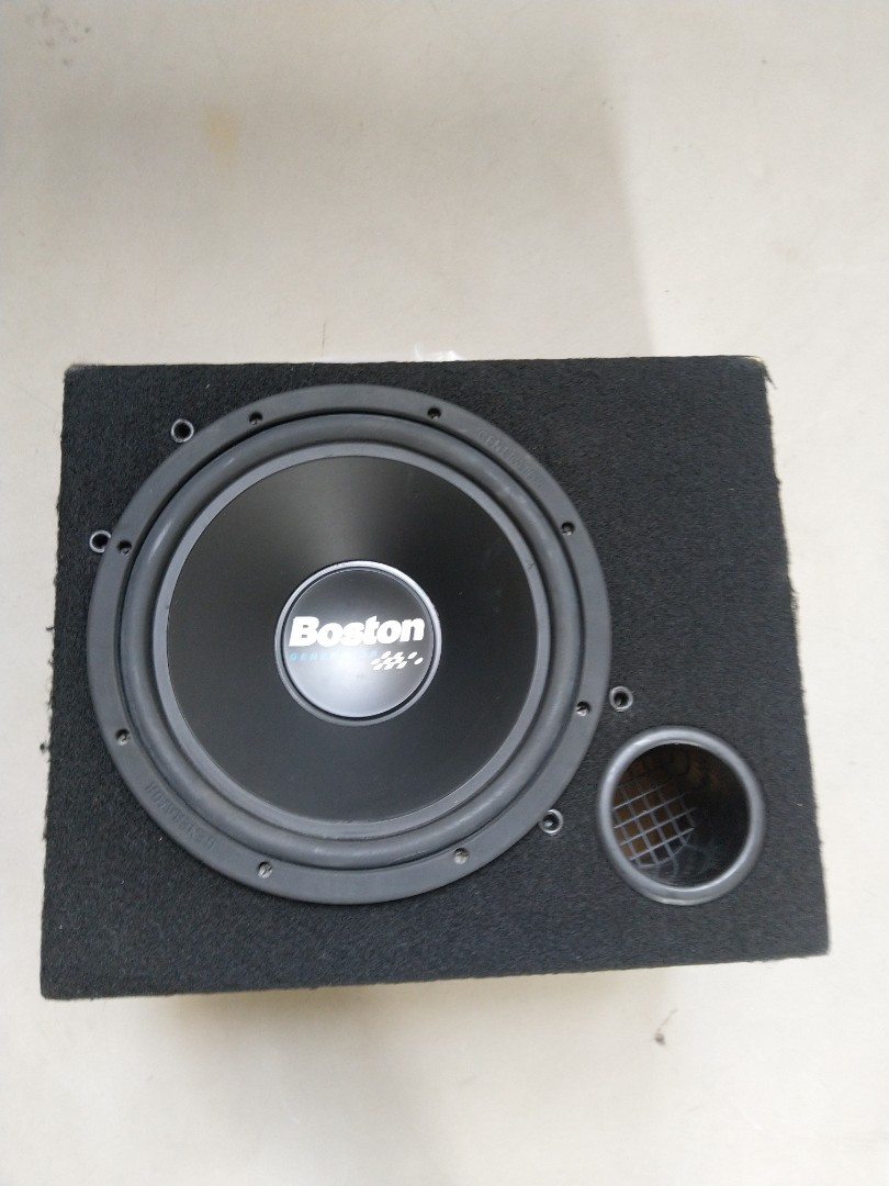 Boston acoustics generator 10